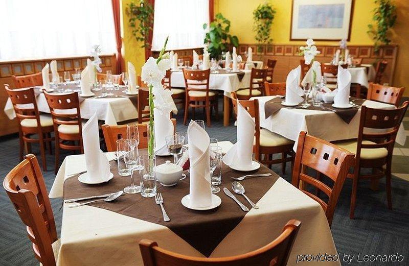 Hotel Dal Gdansk Nhà hàng bức ảnh