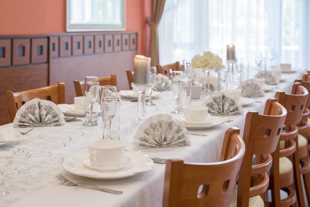 Hotel Dal Gdansk Ngoại thất bức ảnh