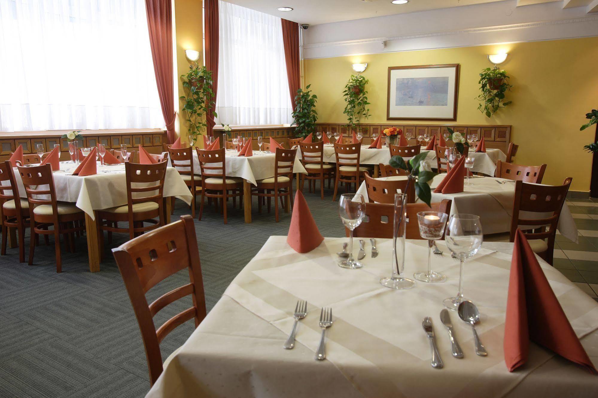 Hotel Dal Gdansk Ngoại thất bức ảnh