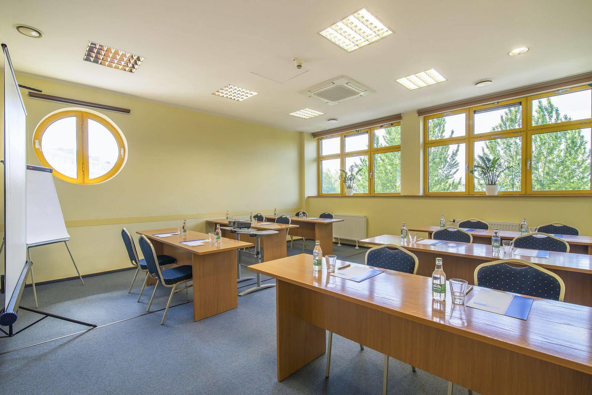 Hotel Dal Gdansk Ngoại thất bức ảnh
