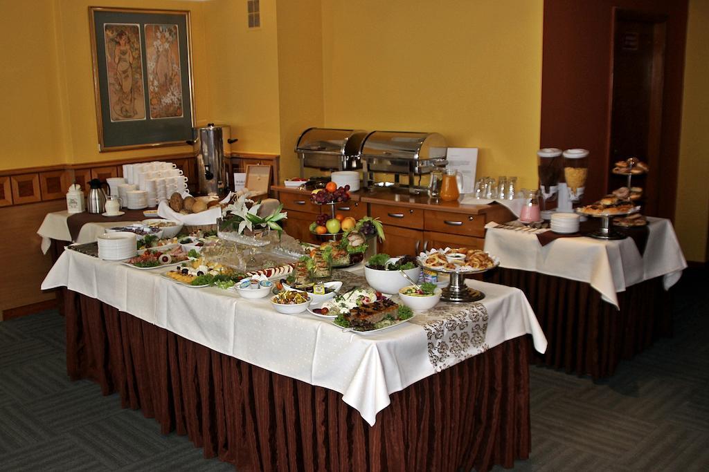 Hotel Dal Gdansk Ngoại thất bức ảnh